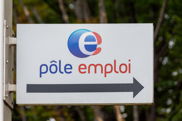 emploi montigny-le-bretonneux