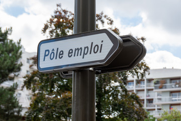 emploi saint-priest