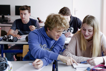 établissement scolaire arles