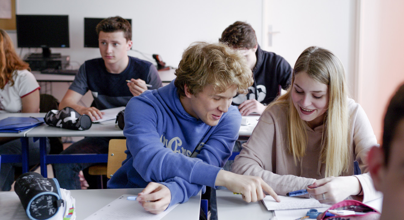 établissement scolaire arles