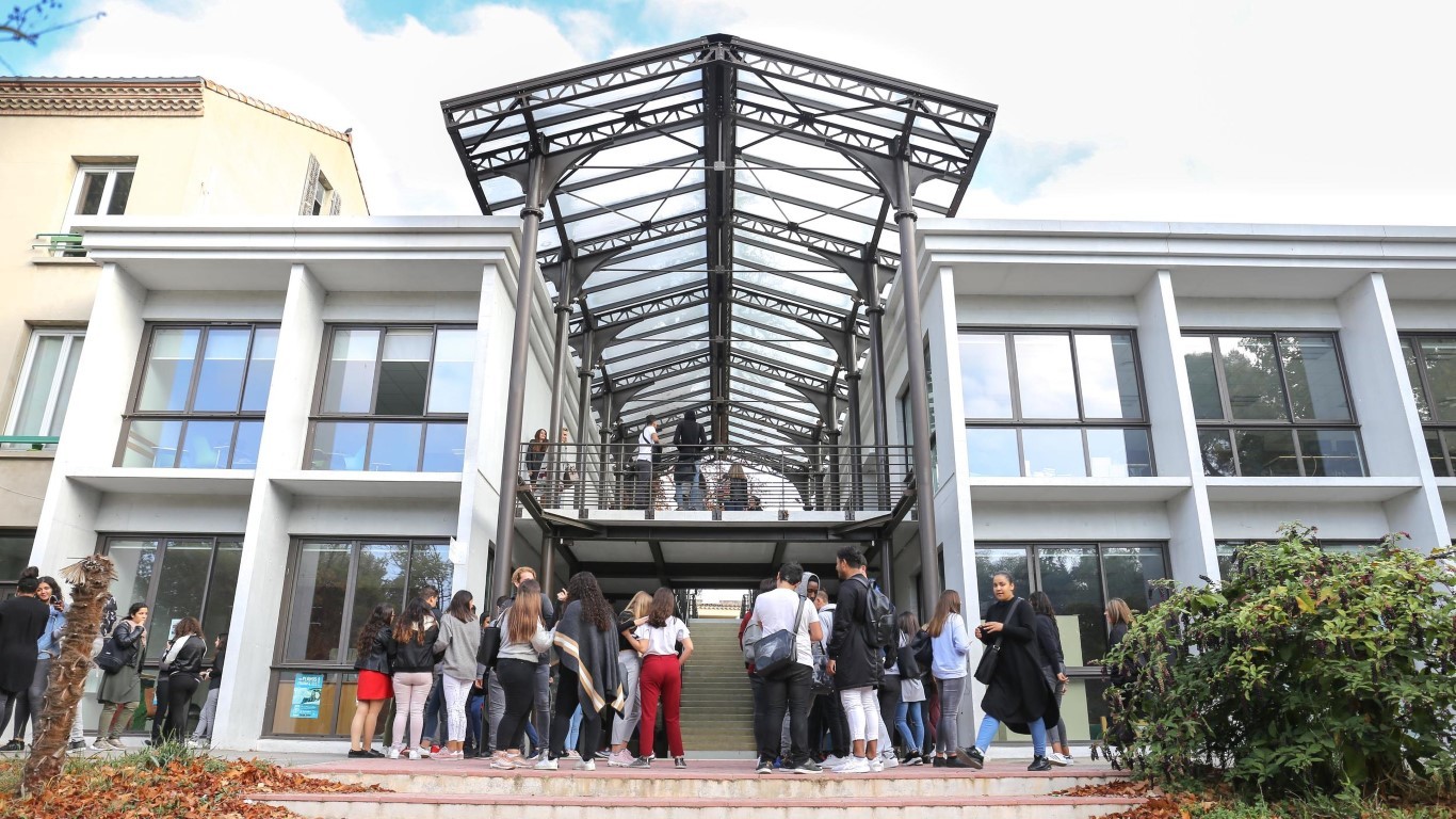 établissement scolaire istres