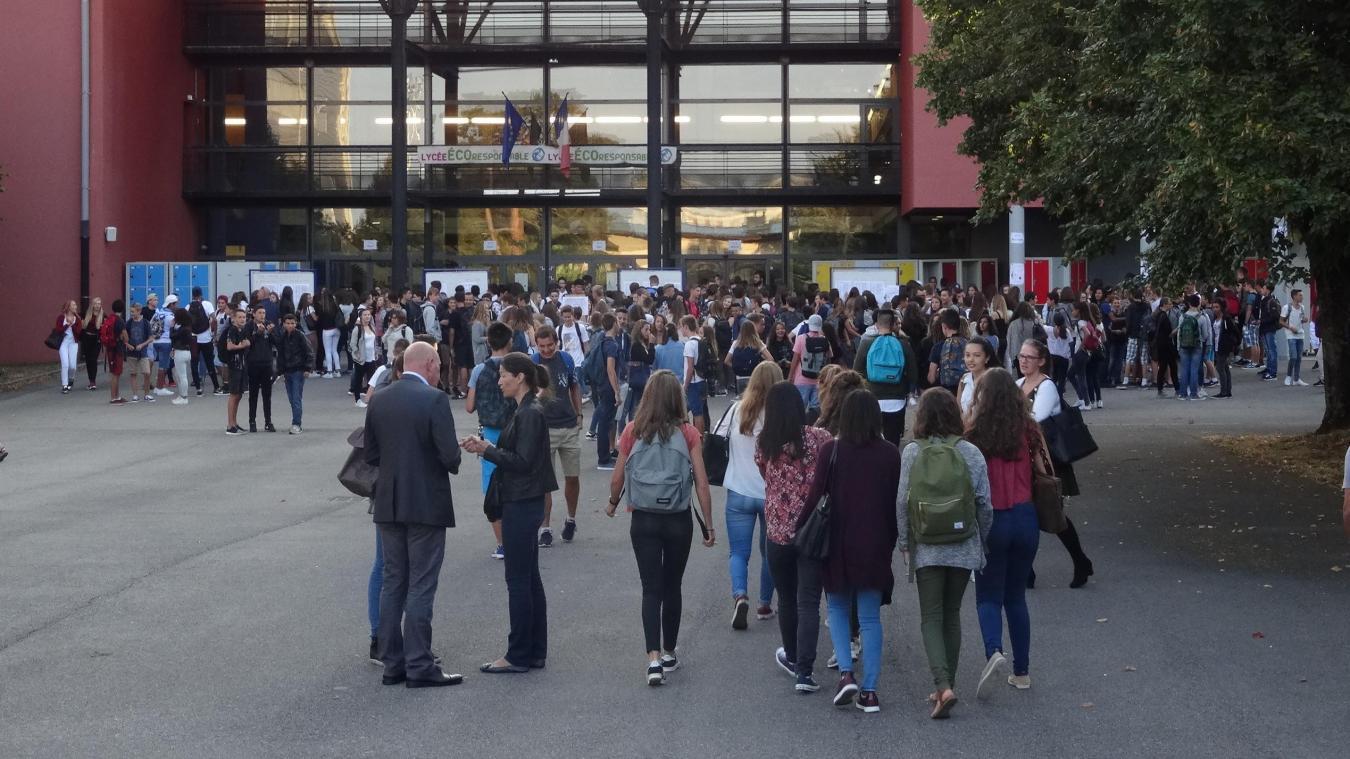 établissement scolaire pontault-combault