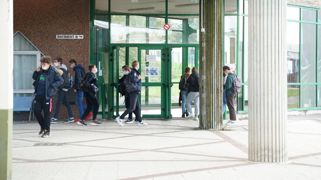 établissement scolaire stains