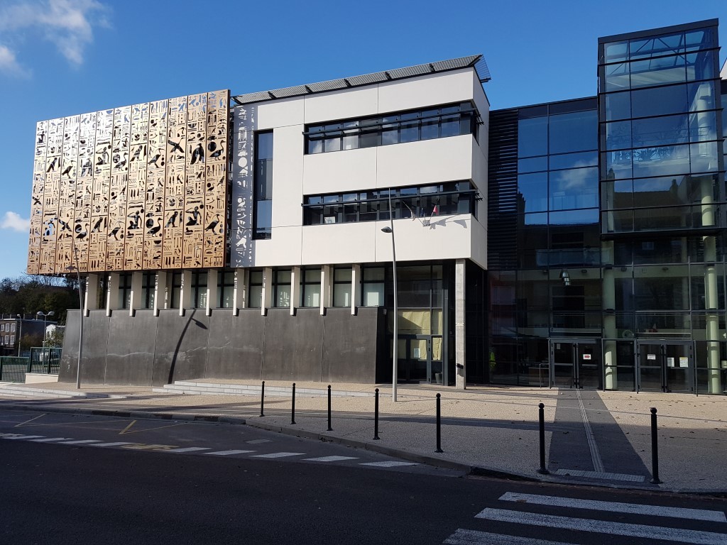 établissement scolaire talence