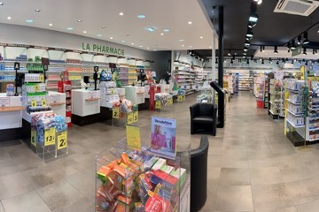 pharmacie et labo courbevoie