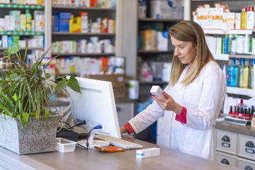 pharmacie et labo suresnes