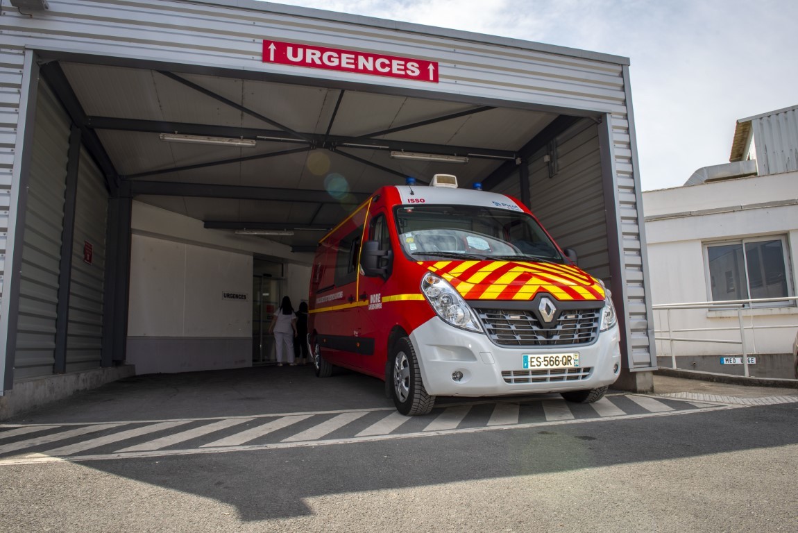 urgences et maternité poissy